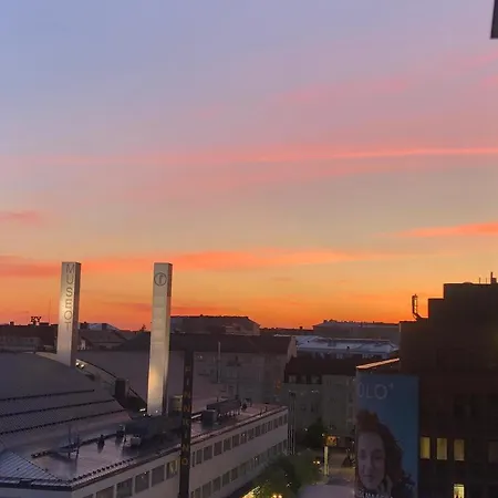 Huoneisto You Can't Be More Central Than This! Helsinki